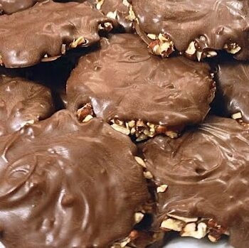Homemade Turtle Candy with Pecans and Caramel
